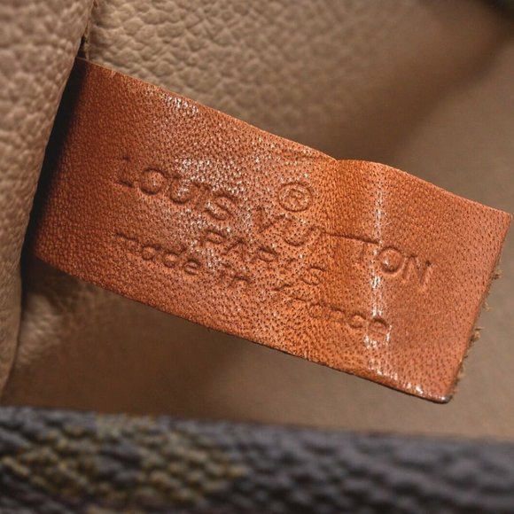 Authentic Louis Vuitton poche toilette 26 vintage - Picture 8 of 9